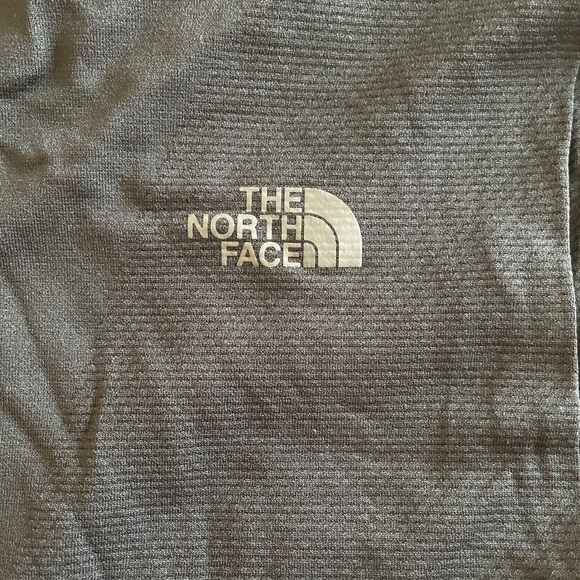 The North Face Women’s Long-sleeve Secondskin Hooded Top Size Small - Picture 3 of 4